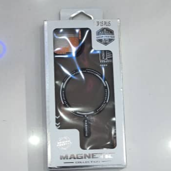 IPHONE 15 PLUS MAGNETIC COLLECTION CASE