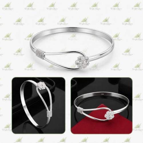 Sterling Silver Rose Pendant Bracelet