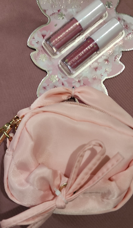 Lip gloss