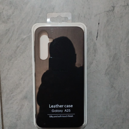 S24 SAM LEATHER CASE SILKY AND SOFT-TOUCH FINISH