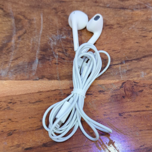 UNPACKED ORG APPLE LIGHTNING EARPHONES