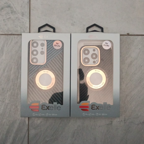 IPHONE 14 PRO EXELLE CARBON FIBER-PATTERN CASE