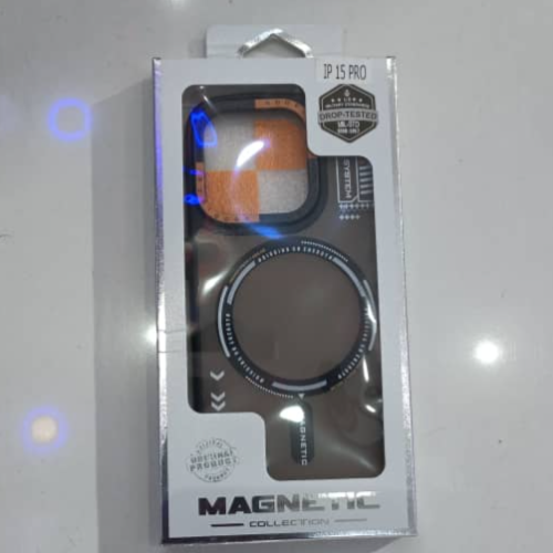 IPHONE 15 PRO MAGNETIC COLLECTION CASE