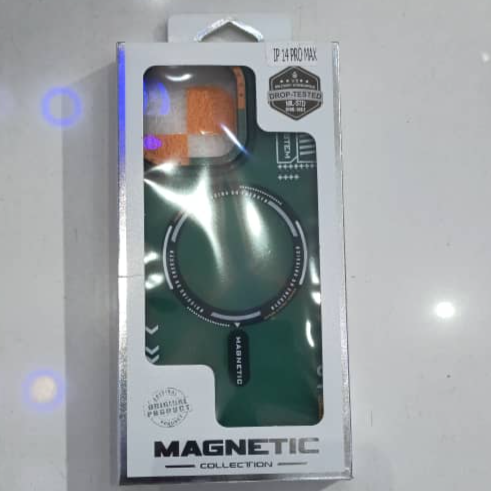 IPHONE 14 PRO MAX MAGNETIC COLLECTION CASE