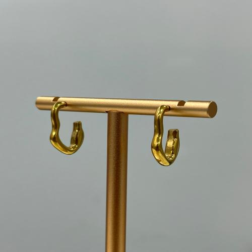 Cuff twist earrings