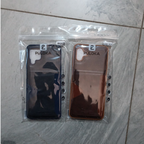 A06 SAM PULOKA POCKET LEATHER CASE