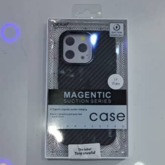 PL-43 IPHONE 15 PRO PIBLE DROP CARBON BACK CASE.