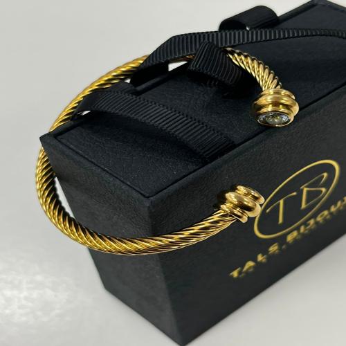 twist bangle