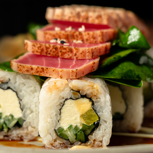 Tataki Tuna Special Roll